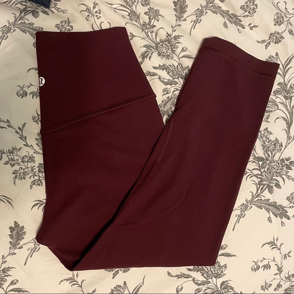 Cropped Lululemons